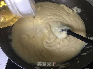 Meringue Mung Bean Cake recipe