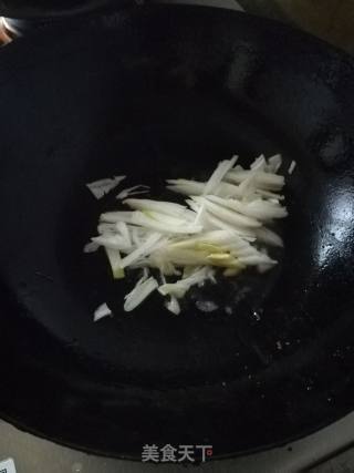 Fried Pleurotus Eryngii with Lettuce Leaves recipe