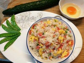 Make Your Children Fall in Love with Eating, Pineapple Omelet Rice without Pineapple recipe