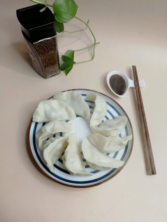 Cabbage, Shiitake, Carrot and Fresh Meat Dumplings recipe