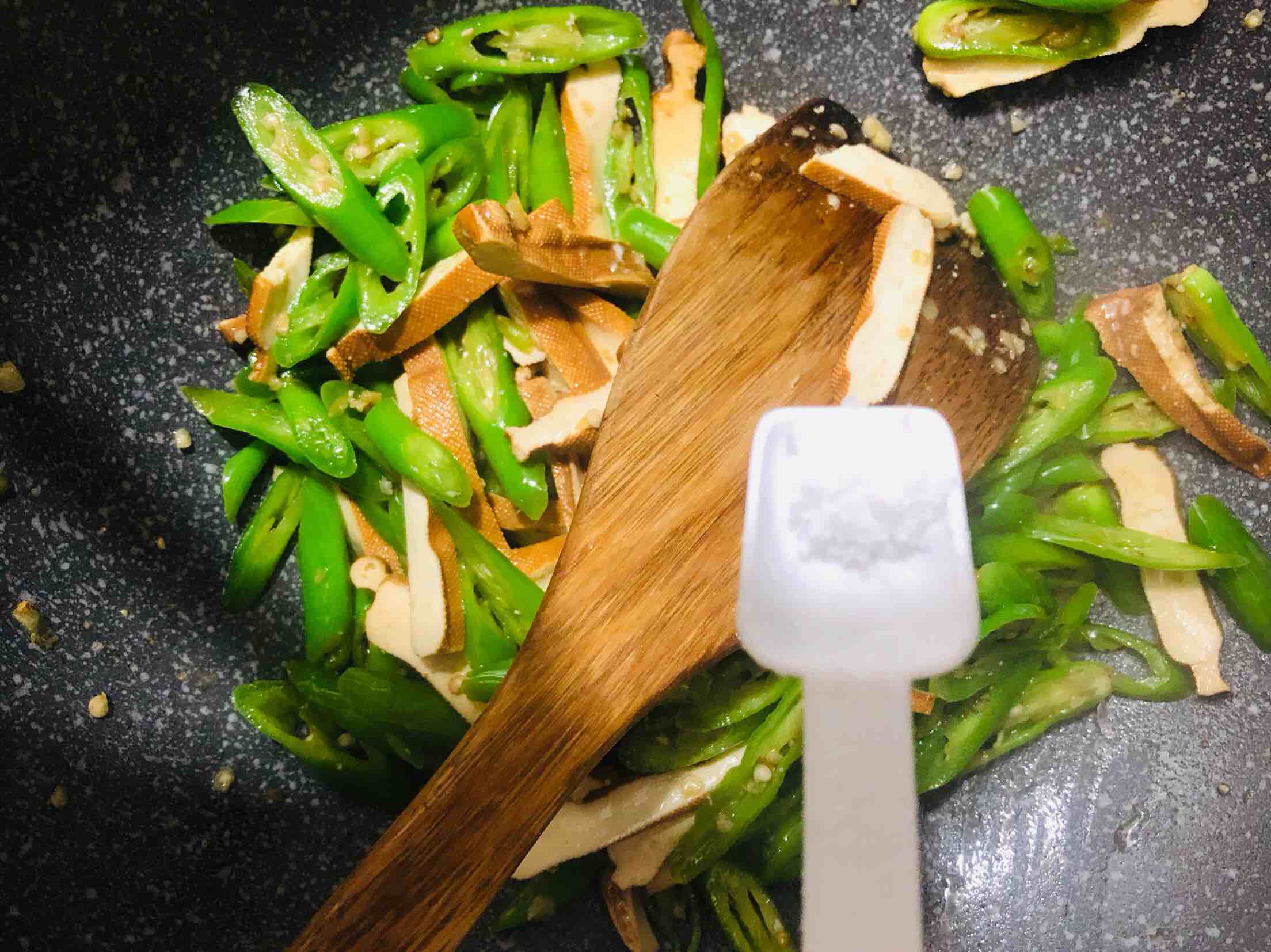 Stir-fried Green Peppers recipe