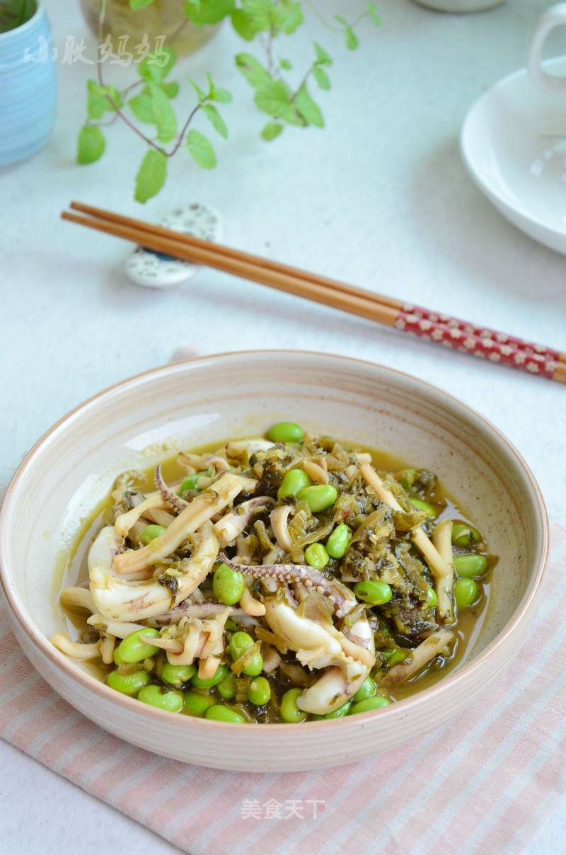 Fried Squid with Edamame and Pickled Vegetables recipe