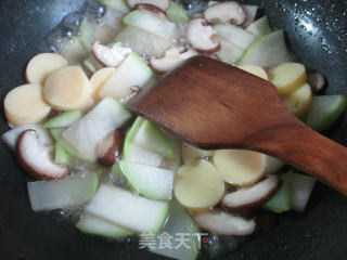 Stir-fried Pork Squash with Mushroom Sakura Jade Tofu recipe