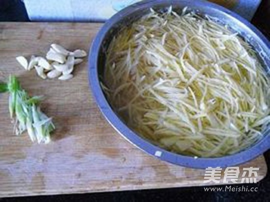 Vegetarian Fried Potato Shreds recipe