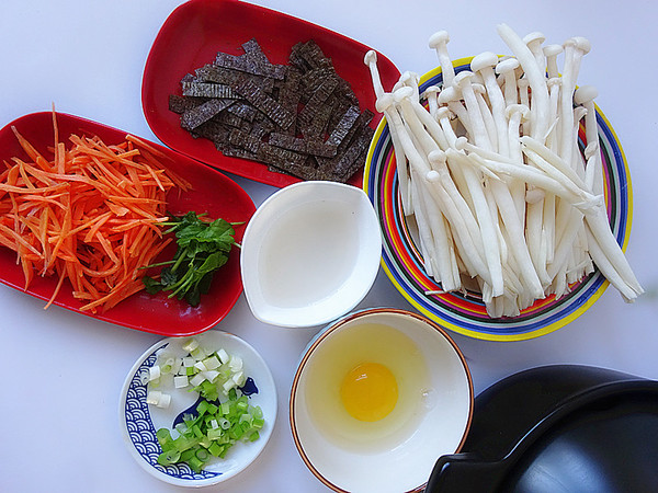 Fresh Mushroom Seaweed Soup recipe