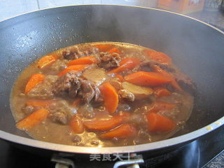 Braised Beef Brisket and Carrots in Red Curry recipe