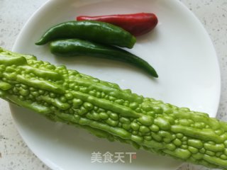 Stirred Bitter Gourd with Shredded Pork recipe