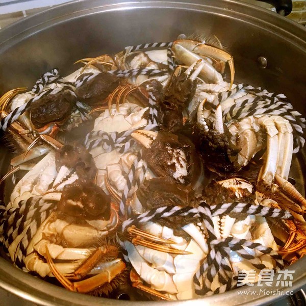 Steamed Crabs (with Tips for Picking Crabs) recipe