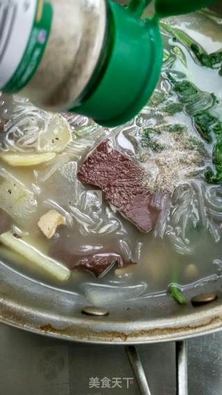 Duck Blood Vermicelli Soup recipe