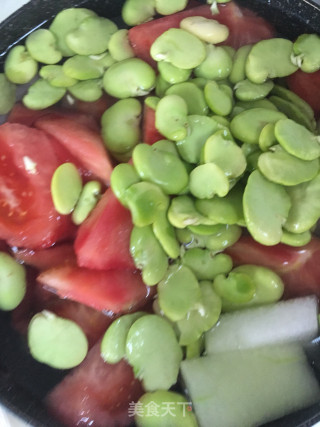 Winter Melon Tomato Broad Bean Soup recipe