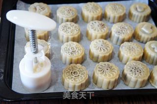 Mooncakes with Red Bean Paste and Egg Yolk Filling recipe