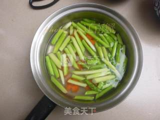 Stir-fried Shrimp Balls with Asparagus recipe