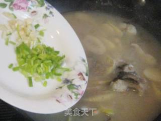 Spring Bamboo Shoots Black Fish Soup recipe