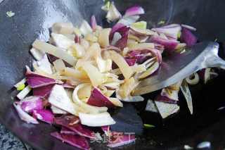 Fried Pork Rinds with Onions recipe