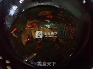 Loach Stewed with Taro recipe