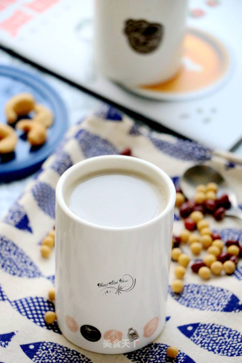 Red Bean Cashew Soy Milk recipe