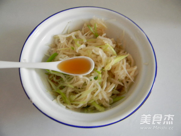 Noodles with Wild Pepper Beef Sauce recipe