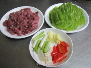 Stir-fried Beef with Bitter Gourd recipe