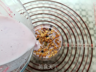 Cereal Smoothie with Blueberry Sauce recipe