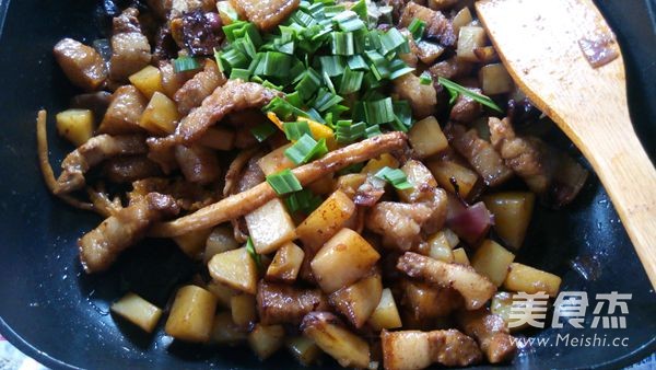 Braised Pork with Potatoes recipe