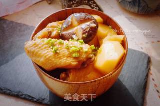 Beer-boiled Mushrooms and Potatoes Chicken Wings recipe