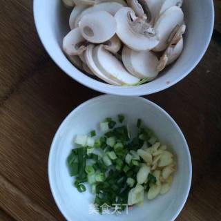 Mushroom Cabbage with Oyster Sauce recipe