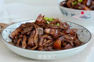 Braised Pork Belly with Dried Beans recipe