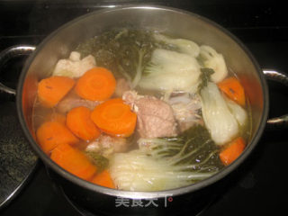 Cabbage Pot Pork Bone Soup recipe