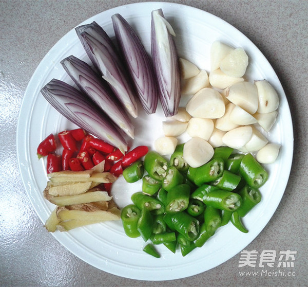 Basil Duck Casserole in Claypot recipe