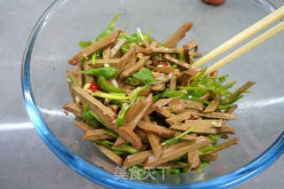 Lamb Liver Mixed with Onion and Black Vinegar recipe