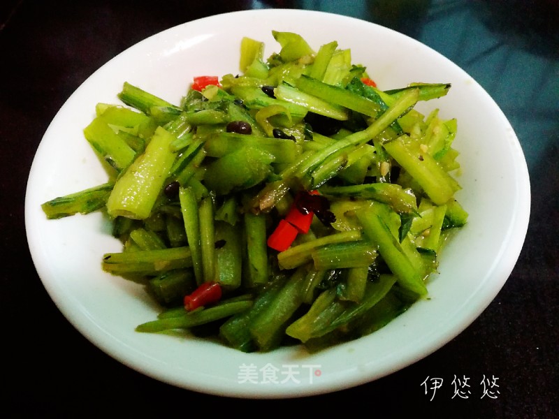 Hometown Stir-fried Liangma recipe