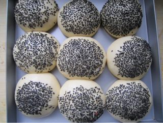 Black Sesame Meal Buns recipe