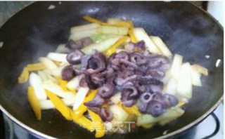 Stir-fried Sea Cucumber with Winter Melon recipe