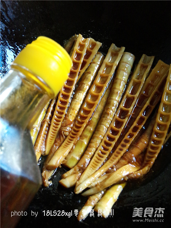 Braised Bamboo Shoots in Oil recipe