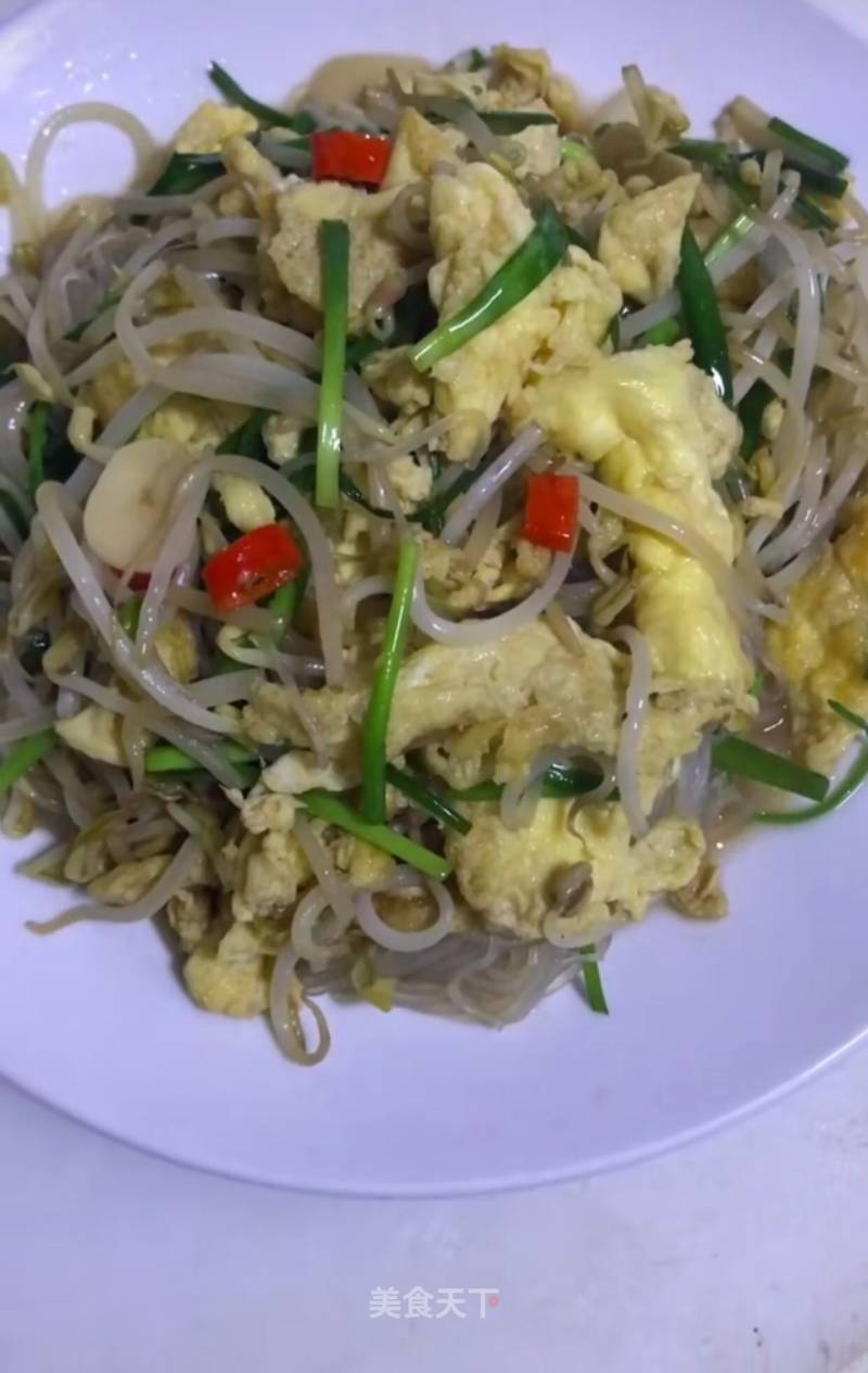 Scrambled Eggs with Mung Bean Sprouts recipe