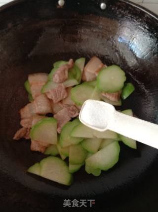 Stir-fried Chayote with Pork Belly recipe