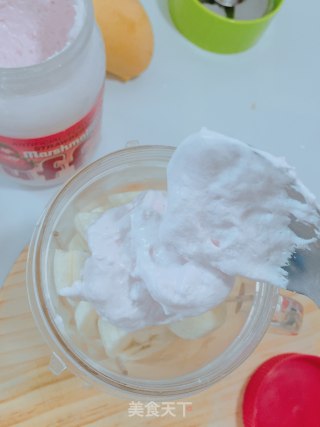 Fluff Strawberry Flavour Banana Mango Milkshake recipe