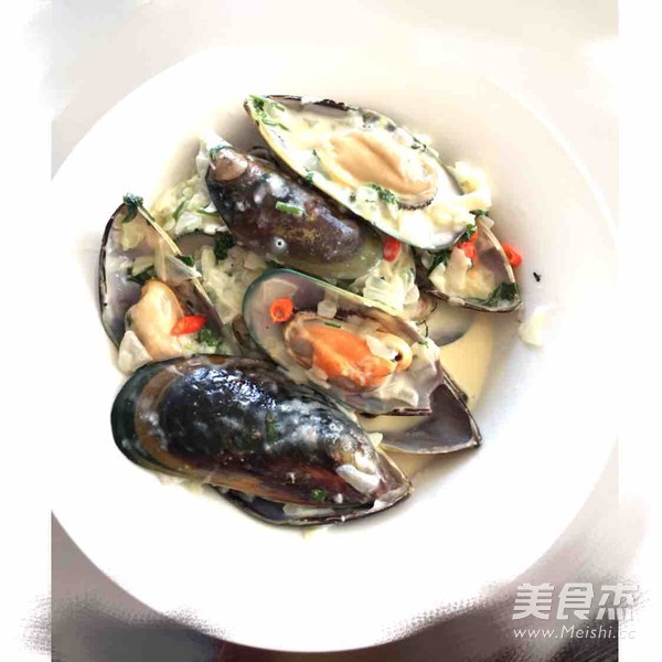 French Creamy Mussels recipe