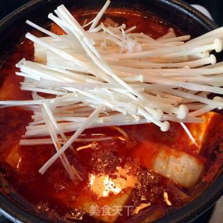 Kimchi Tofu Pot recipe