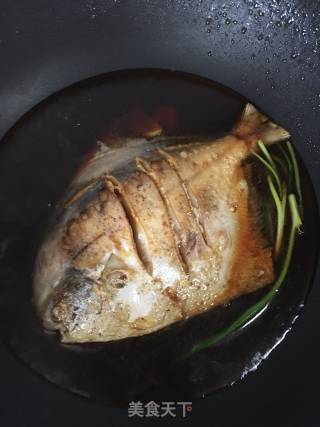 Braised Chang Bream in Brown Sauce recipe