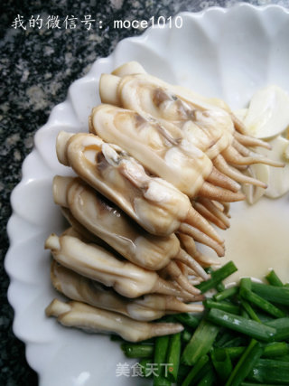Xiaoce Seafood Recipe of The Day: Scallion Fried Razor Clam recipe