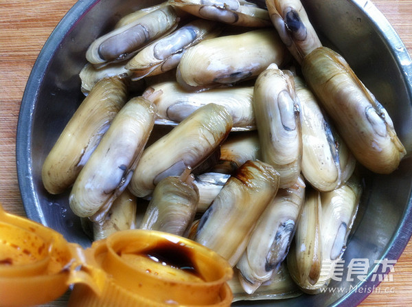 Steamed Razor Clams recipe