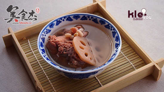 Lotus Root and Peanut Keel in Pot recipe