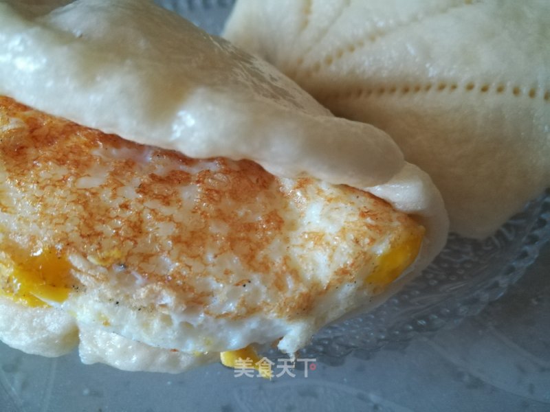 Fried Egg with Lotus Leaf Cake recipe