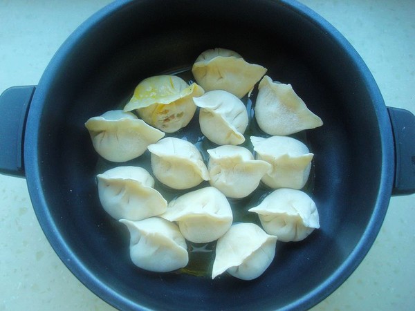 Baked Dumplings with Quail Eggs recipe