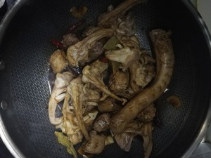Homemade Zhou Hei Ya ~ Spicy Duck Goods and Vegetarian Dishes from Wanbang Chain Store ~ Duck Intestines, Duck Neck, Duck Clavicle, Lotus Root and Seaweed~ recipe