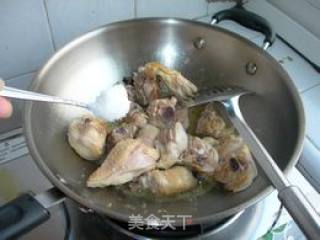 Stewed Chicken Drumsticks with Hazel Mushroom recipe