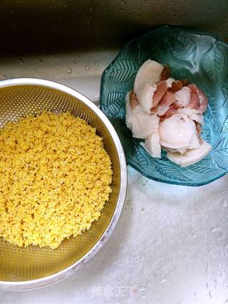 Steamed Pork with Glutinous Millet recipe