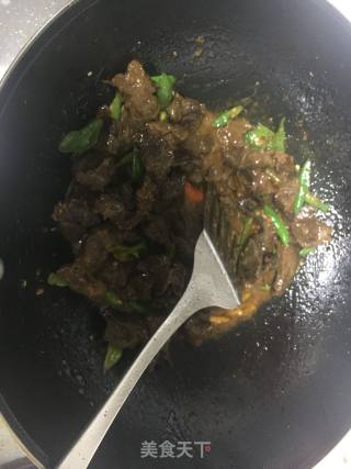 Stir-fried Donkey with Hot Pepper recipe