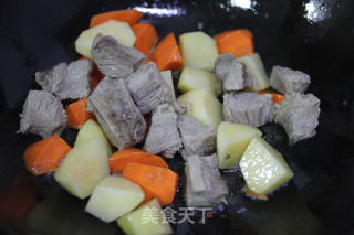 Roast Potatoes and Beef recipe